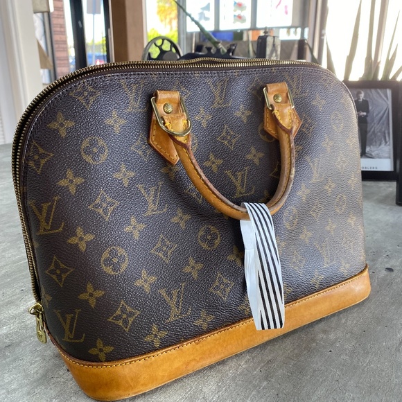 Louis Vuitton Vintage Alma MM Monogram Canvas - Picture 6 of 12